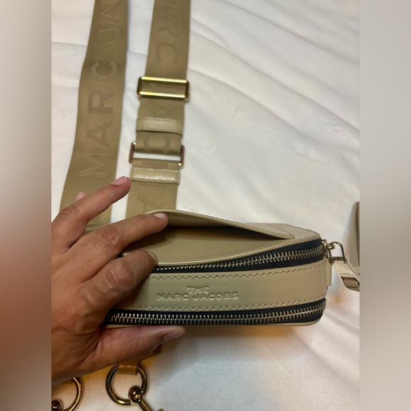 Marc Jacobs The Snapshot in Khaki - Picture 6 of 8